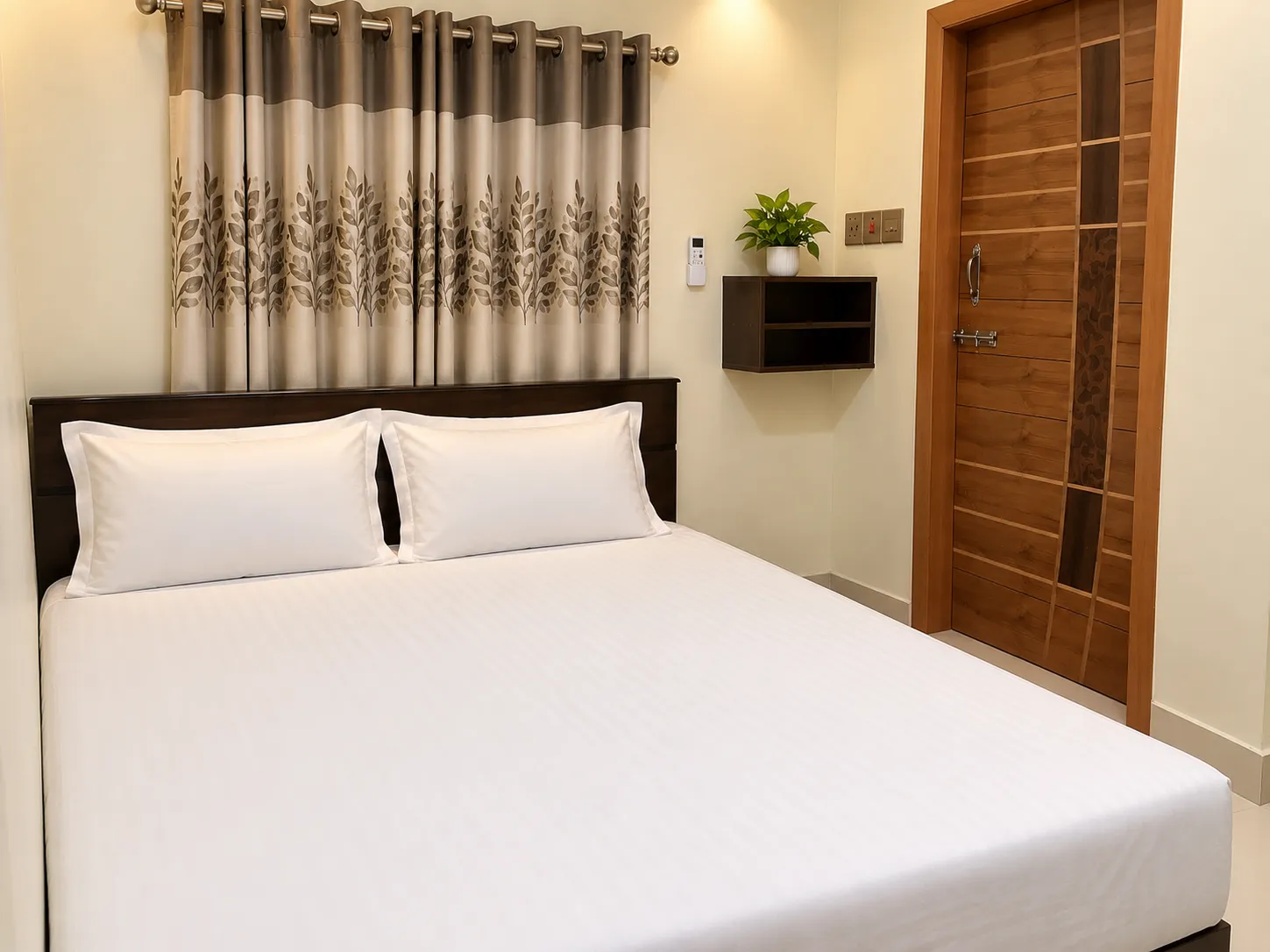 Panoramic Hillside King Suite